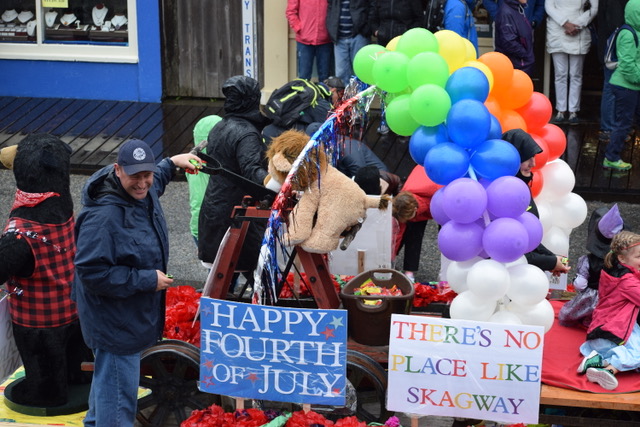 Scenes from the Skagway parade. 